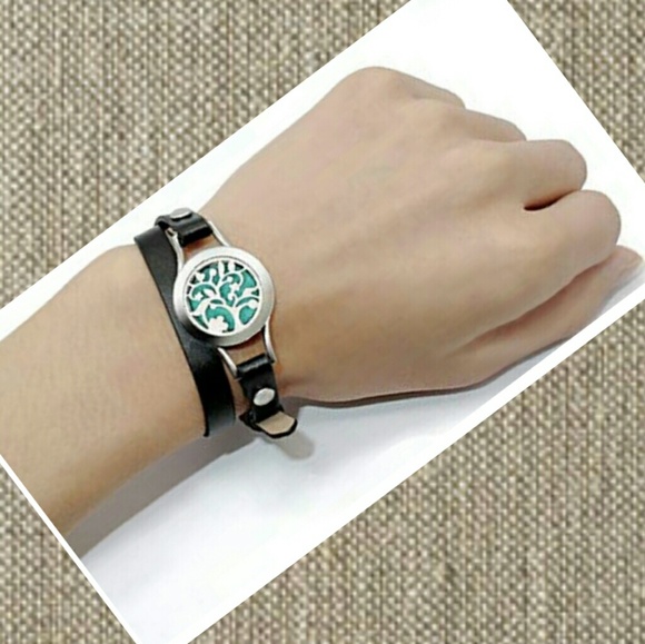 NEW Adjustable Aroma Wrap Genuine Leather Bracelet - Picture 6 of 7